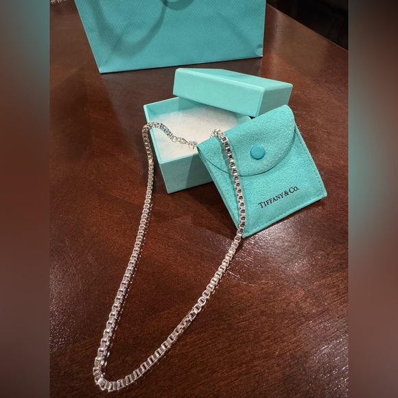 ❤️ Authentic Tiffany & Co. 18” Venetian Link Necklace Sterling Silver 925 ❤️